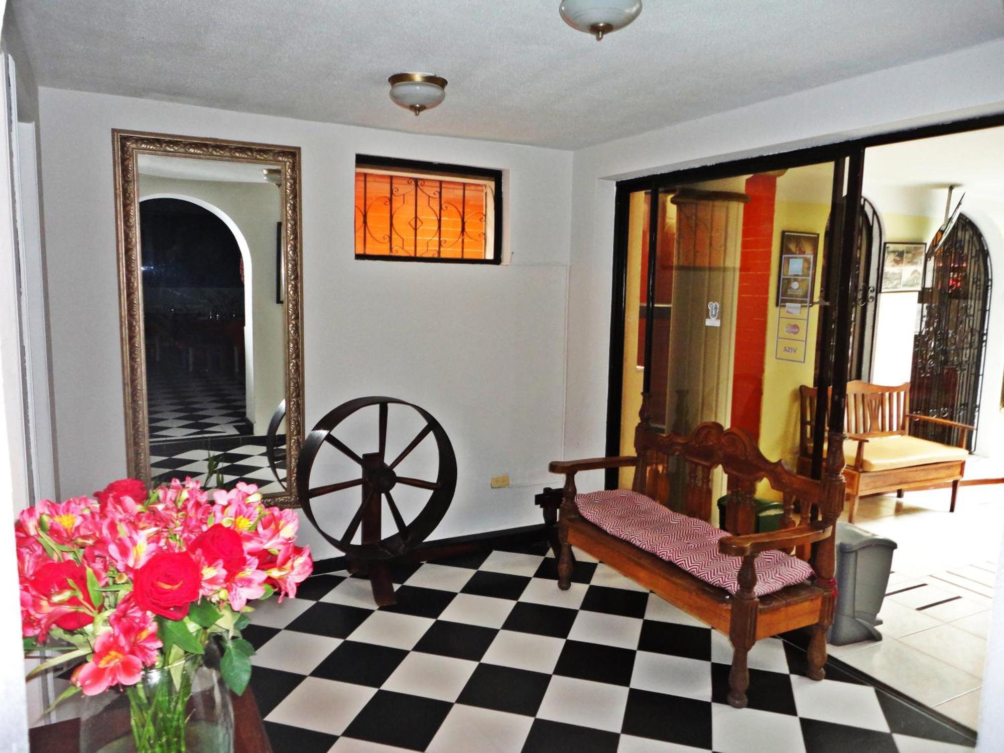 Hotel Rincon Escandinavo Кито Экстерьер фото